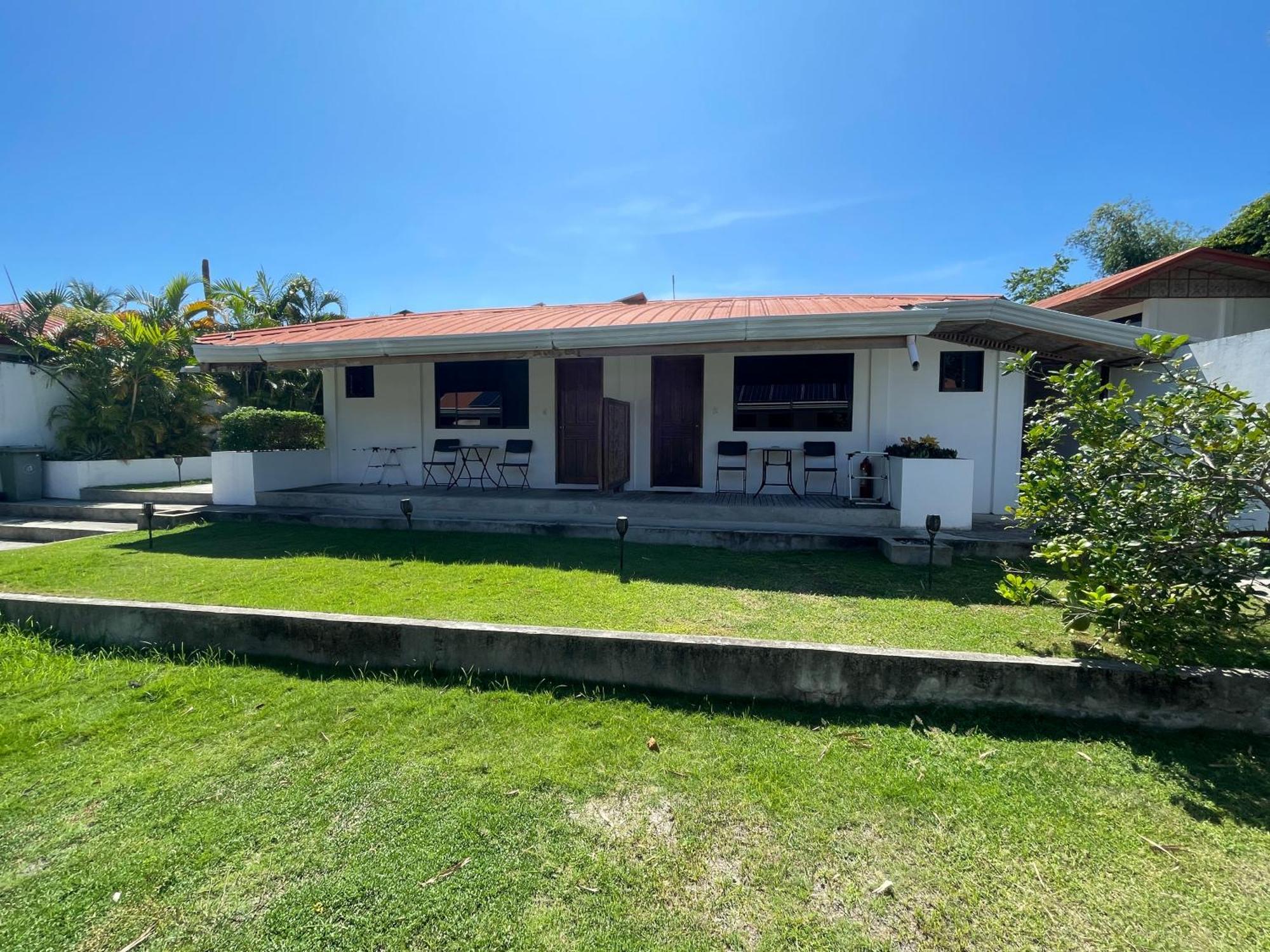 Parrot Resort Moalboal Room photo