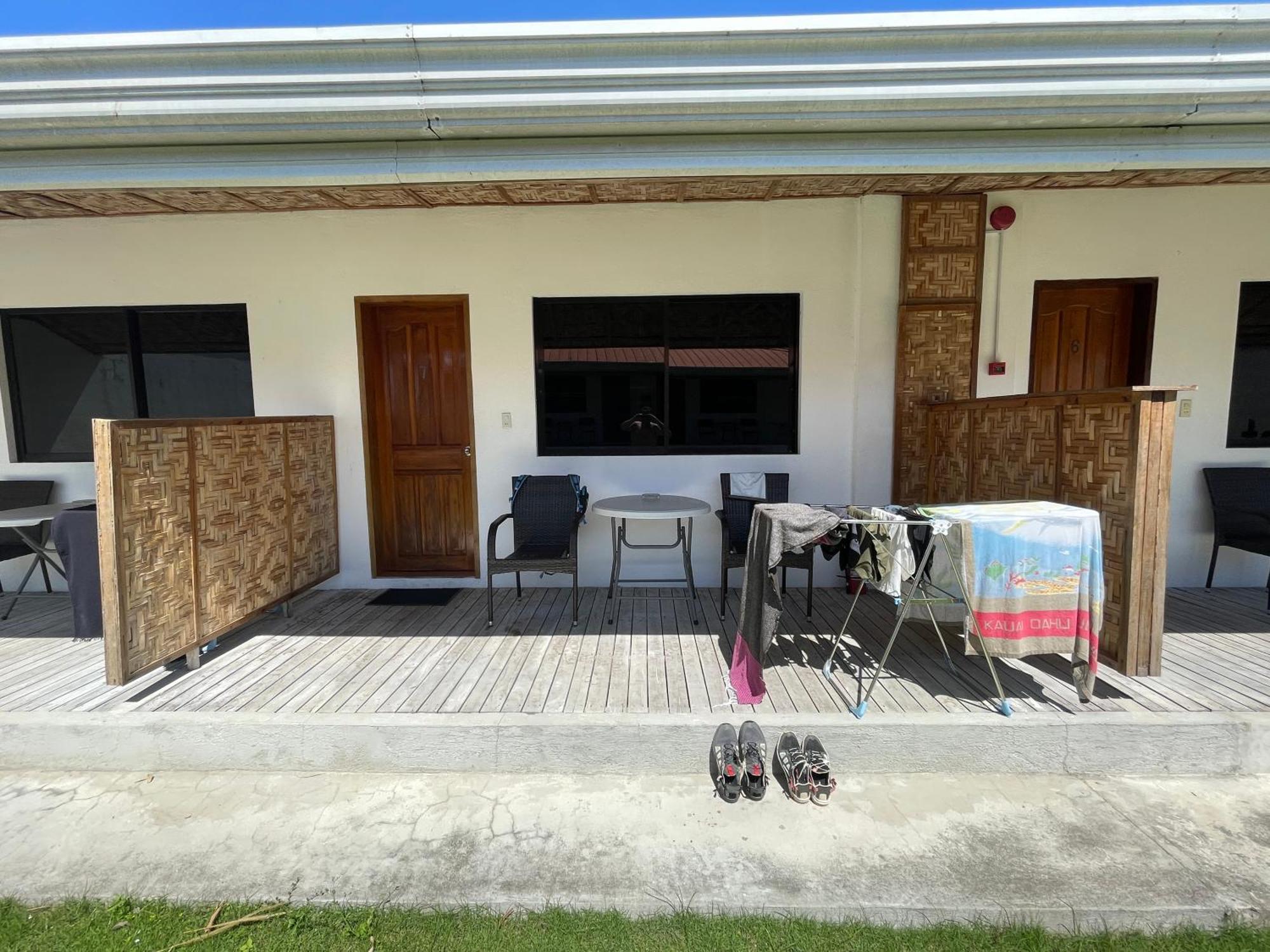 Parrot Resort Moalboal Room photo